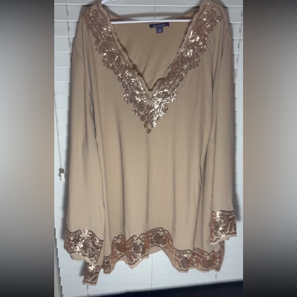 32W Roaman's Women's Plus Size Sequin
Tunic champagne color - Picture 3 of 12